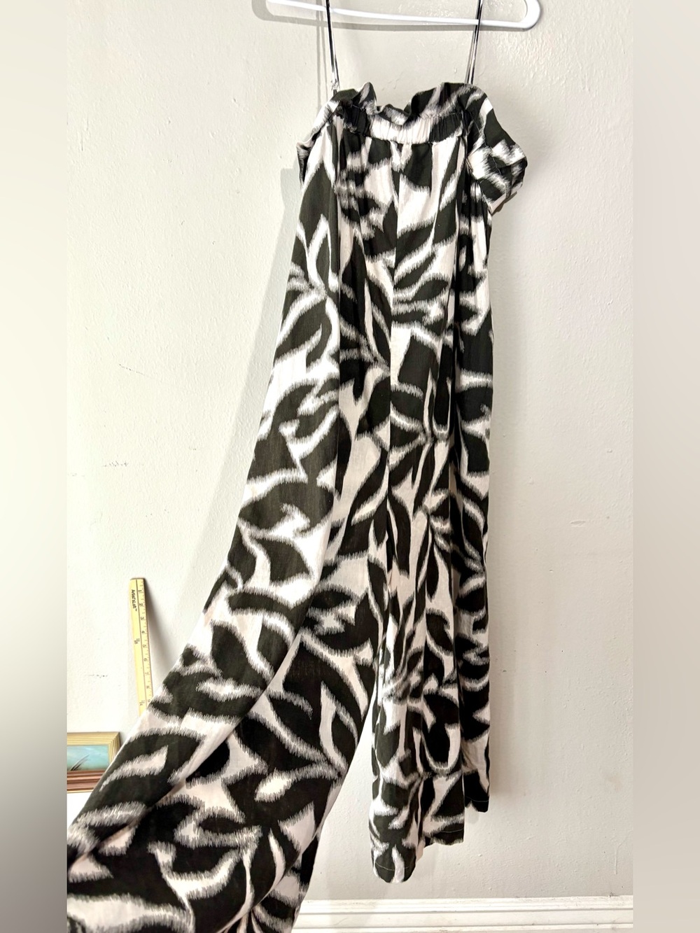 Banana Republic Black and White Off-Shoulder Wide-Leg Jumpsuit Pockets Size L - Picture 2 of 5